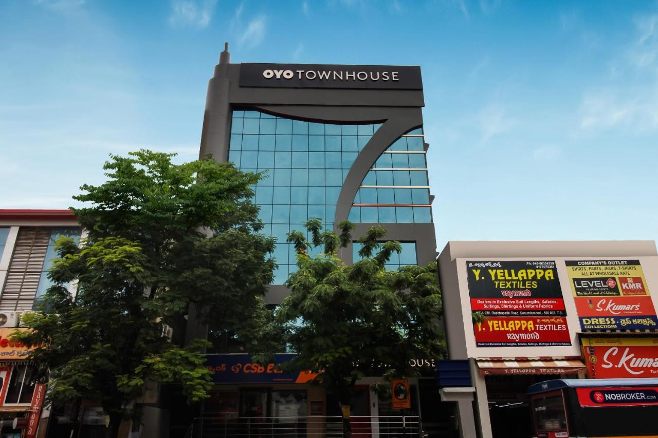Oyo Townhouse 600 Gangothri Hotell Secundurabad Eksteriør bilde